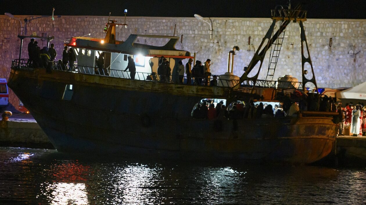 Τυνησία: Εννέα μετανάστες πέθαναν όταν το πλοιάριό στο οποίο επέβαιναν έμεινε ακυβέρνητο