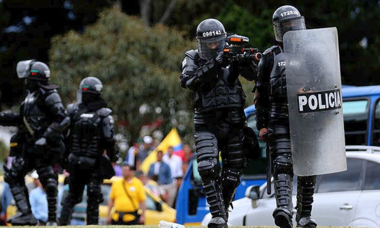 Ισημερινός: Αντάρτης σκοτώνεται σε μάχη με στρατιώτες στη ζούγκλα