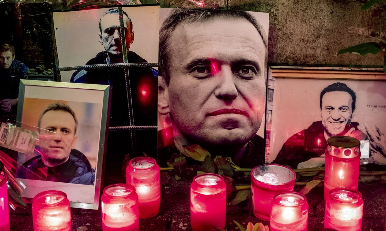 Αλεξέι Ναβάλνι: Σύνδρομο αιφνιδίου θανάτου ή δηλητηρίαση - Τα σενάρια και το θρίλερ με τη σορό του