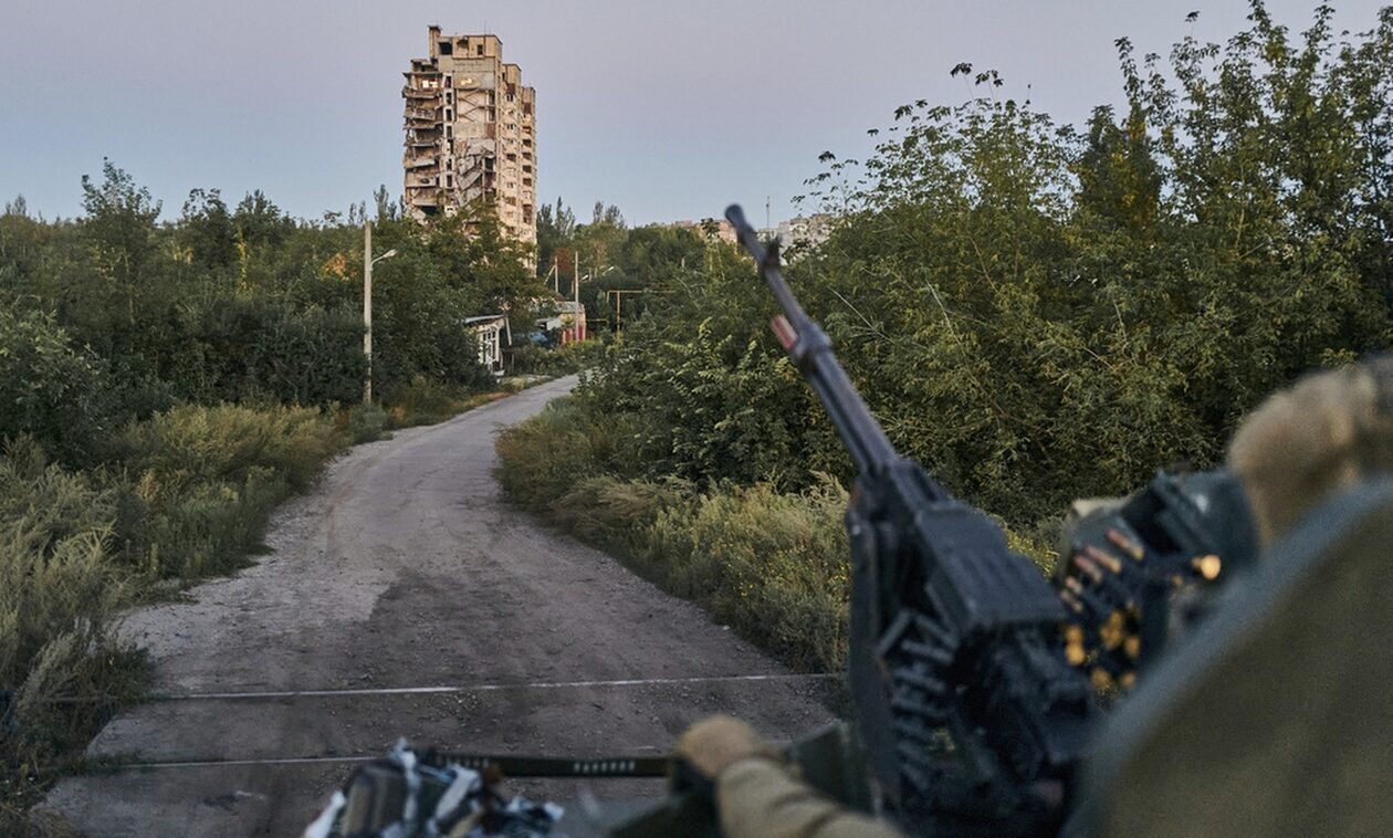 Οι Ρώσοι πήραν φόρα μετά την κατάληψη της Αβντιίβκα και εξαπολύουν νέες επιθέσεις
