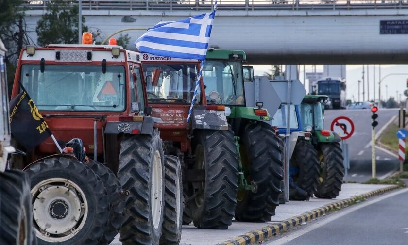 Αγρότες: Έκλεισαν την Εγνατία μπλόκα αγροτών σε Χαλκιδική και Ημαθία