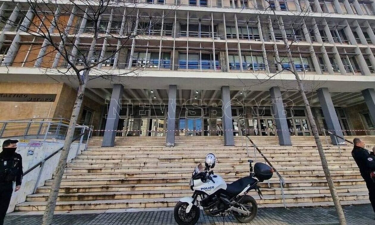 Θεσσαλονίκη: Ανάληψη ευθύνης για τη βόμβα στην πρόεδρο εφετών, στο Δικαστικό Μέγαρο