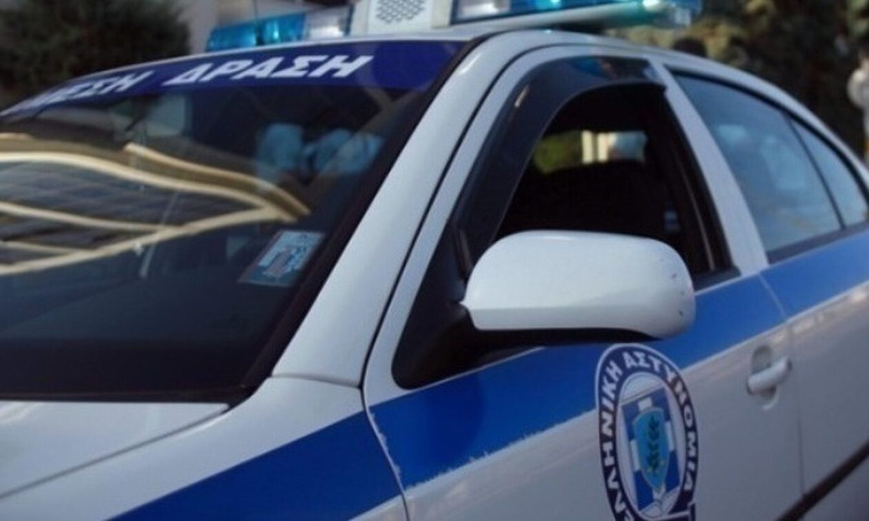Θεσσαλονίκη: Συνελήφθη 23χρονος για πυροδότηση και ρίψη κροτίδων σε ποδοσφαιρικό αγώνα