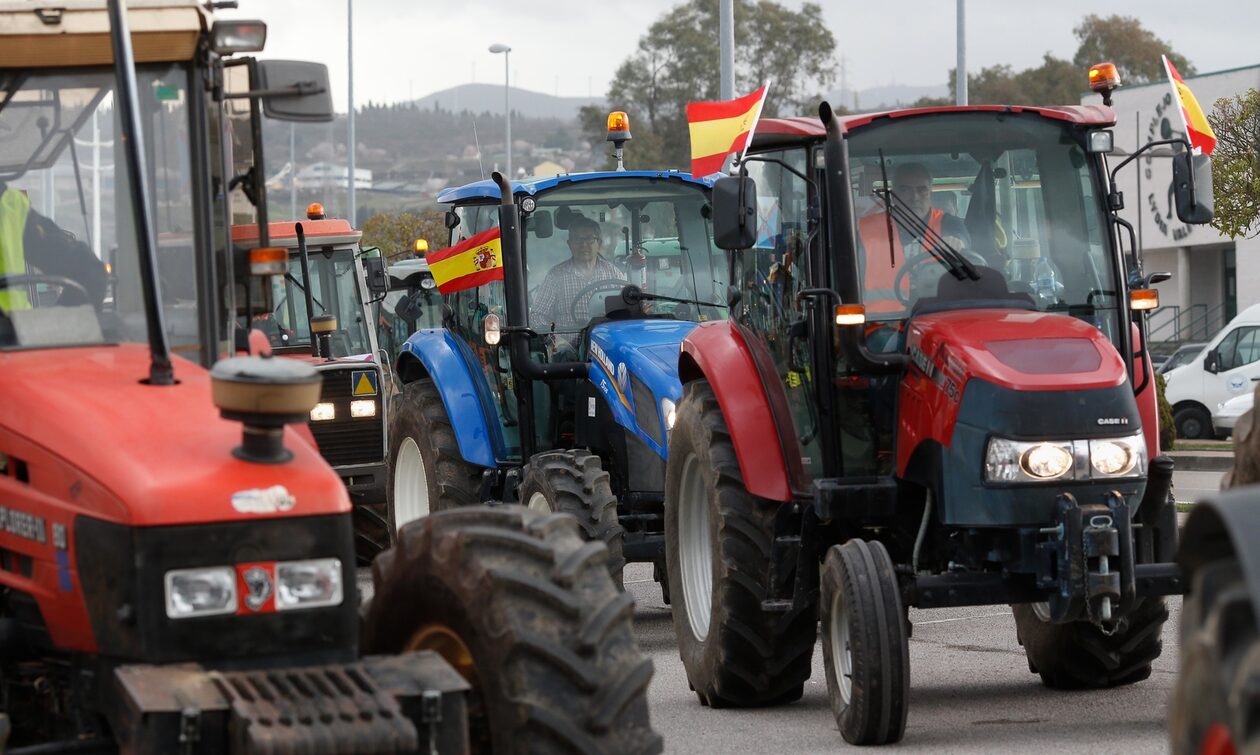 Ισπανία: Στο κέντρο της Μαδρίτης οι αγρότες με 500 τρακτέρ το μεσημέρι