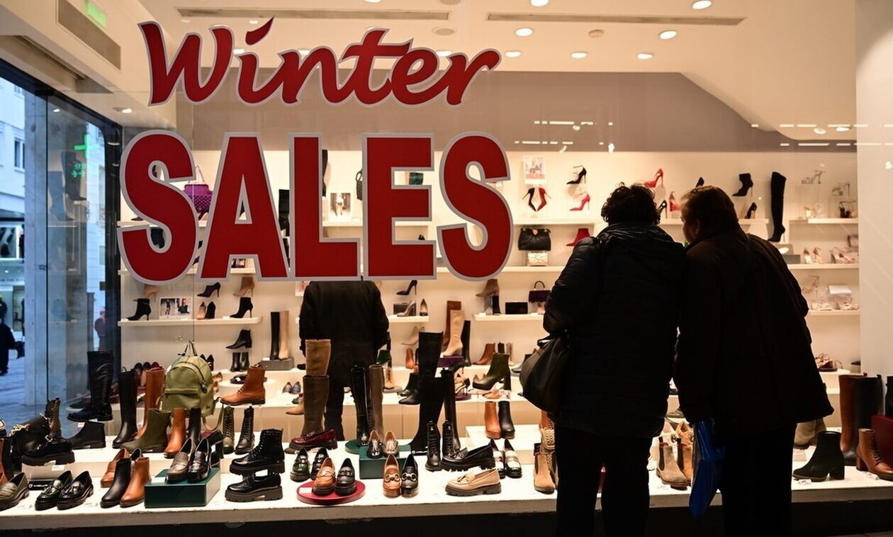 Χειμερινές εκπτώσεις 2024: Για λίγες μέρες ακόμα οι προσφορές στα καταστήματα - Πότε ολοκληρώνονται