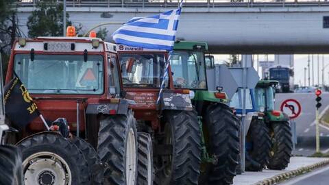 Αναμένοντας τις αποφάσεις των αγροτών:Κλιμακώνουν οι Θεσσαλοί – Αποχώρησαν από τα μπλόκα οι Σερραίοι