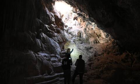 Αρχαιολογική αποκάλυψη: Το Σπήλαιο του Νυμφολήπτου, εκεί όπου ίσως ο Πλάτων εμπνεύστηκε τον μύθο του