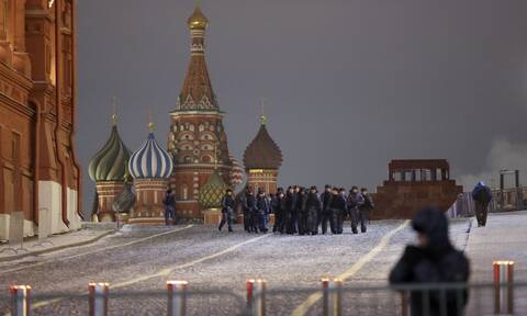 Οι ΗΠΑ θα ανακοινώσουν το μεγαλύτερο πακέτο κυρώσεων στη Ρωσία