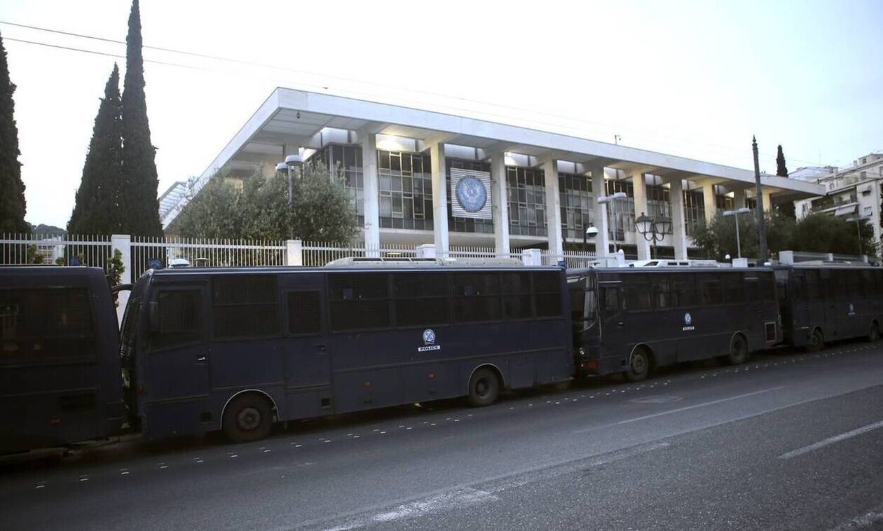 Τρόμος στην Αθήνα: Τηλεφωνήματα για βόμβες στις πρεσβείες των ΗΠΑ, Ισραήλ και Αιγύπτου