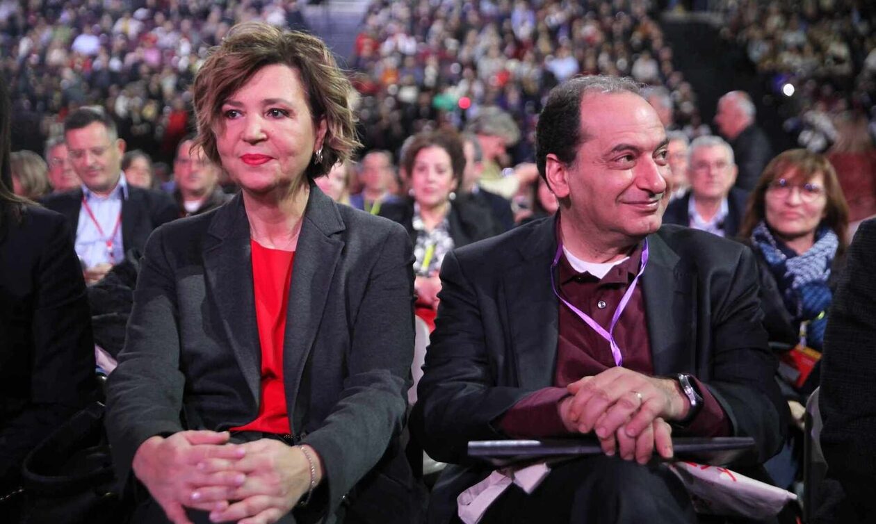 ΣΥΡΙΖΑ: Στο Συνέδριο η Όλγα Γεροβασίλη - Περιμένει την ομιλία του Στέφανου Κασσελάκη