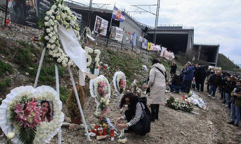 Τέμπη: Διασώστες του ΕΚΑΒ θυμούνται την τραγωδία – «Ήταν μία κόλαση, σκηνές εξωπραγματικές»