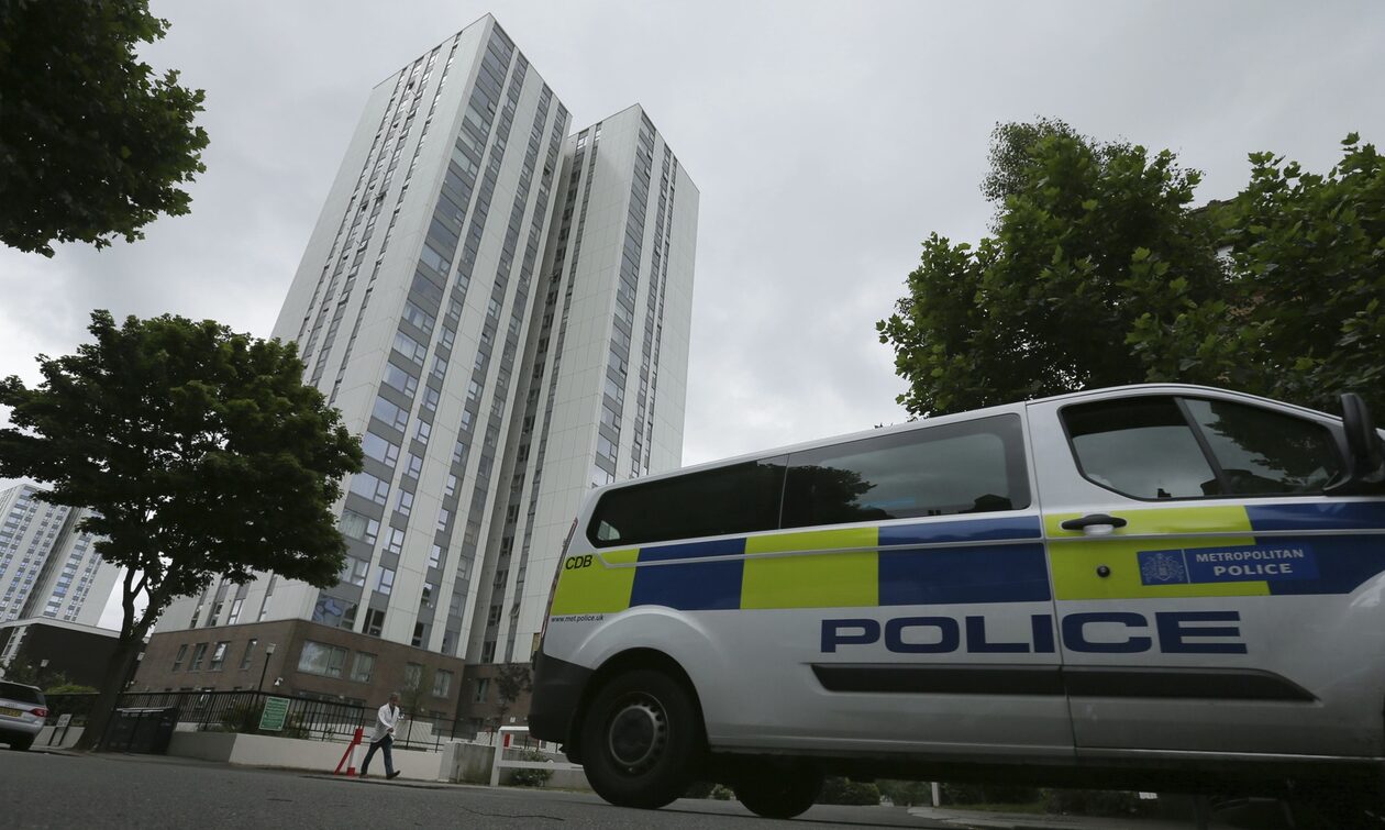 Λονδίνο: Ένοπλος πυροβόλησε και τραυμάτισε 3 άτομα - Σε εξέλιξη έρευνες για τον εντοπισμό του