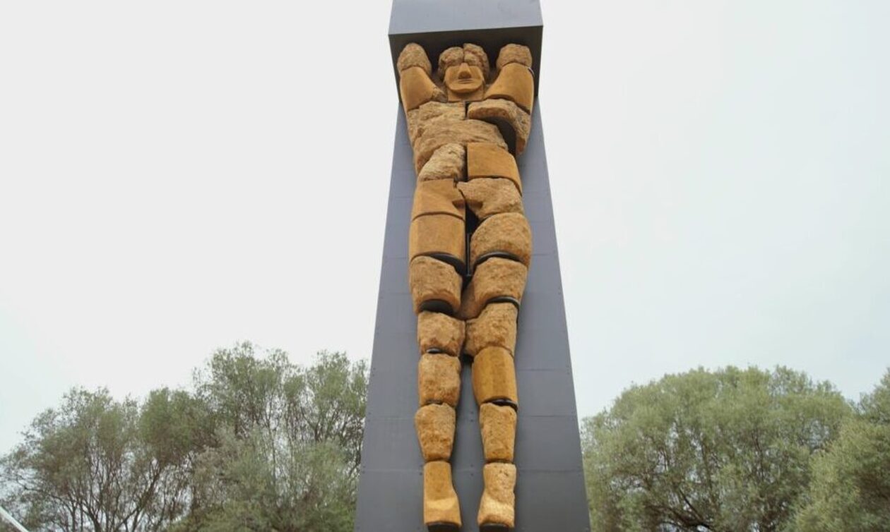 Μεγάλη Ελλάδα: Το άγαλμα του Τελαμώνα επέστρεψε στον Ναό του Δία του Ακράγαντα