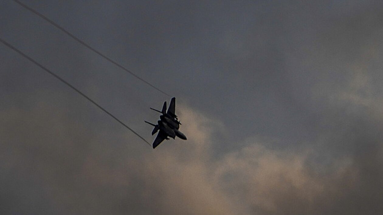 Πόλεμος στο Ισραήλ: Τρεις μαχητές της Χεζμπολάχ νεκροί από αεροπορικό πλήγμα