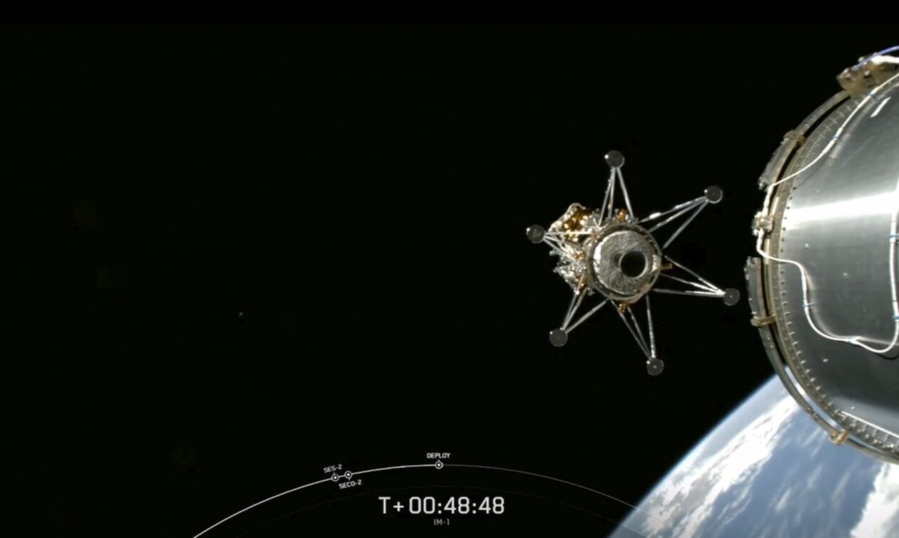 Space X: Aπογειώθηκε με επιτυχία πύραυλος με 4μελές πλήρωμα προς τον Διεθνή Διαστημικό Σταθμό