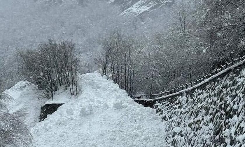 Σφοδρή κακοκαιρία στην Ιταλία: Ένας νεκρός και 5.000 άνθρωποι αποκλεισμένοι από το χιόνι