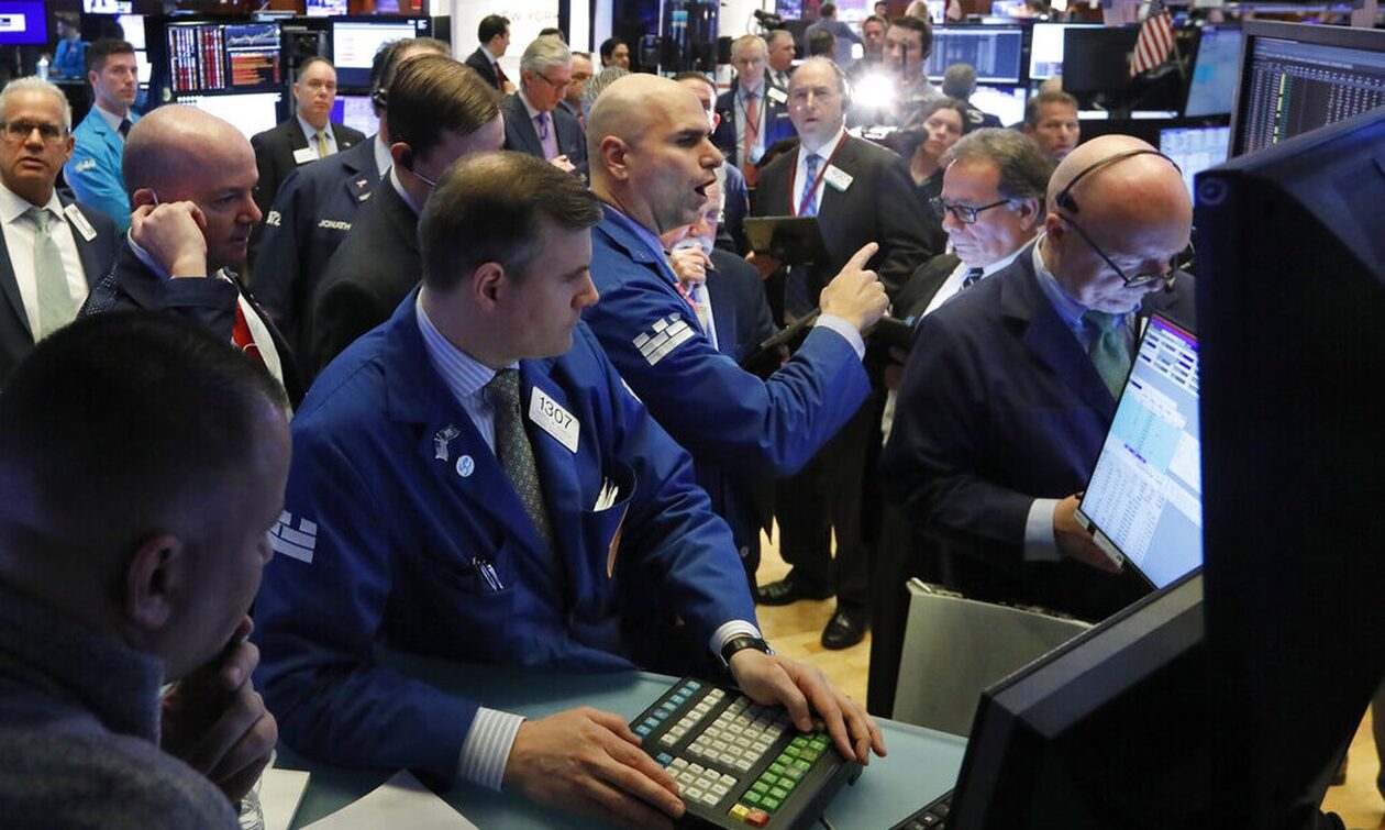 Πτώση και επιφυλακτικότητα στη Wall Street - Oι επενδυτές ετοιμάζονται για την ομιλία Πάουελ