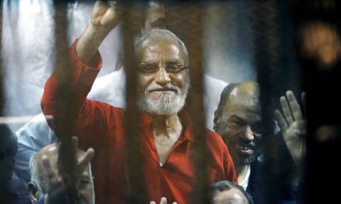 Αίγυπτος: Οκτώ ηγέτες των Αδελφών Μουσουλμάνων καταδικάστηκαν σε θάνατο