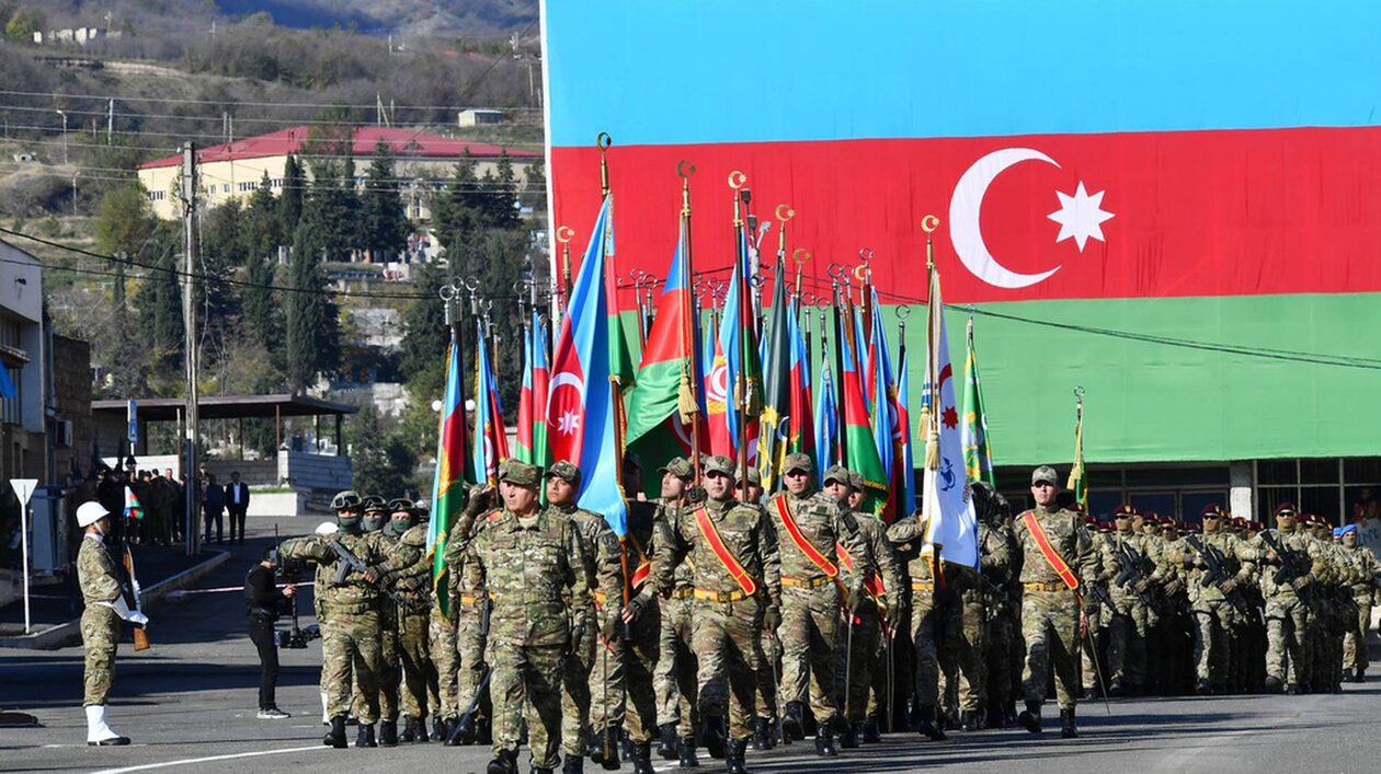 Αζερμπαϊτζάν: Μπουλντόζες κατεδάφισαν την Αρμενική Βουλή στο Ναγκόρνο Καραμπάχ