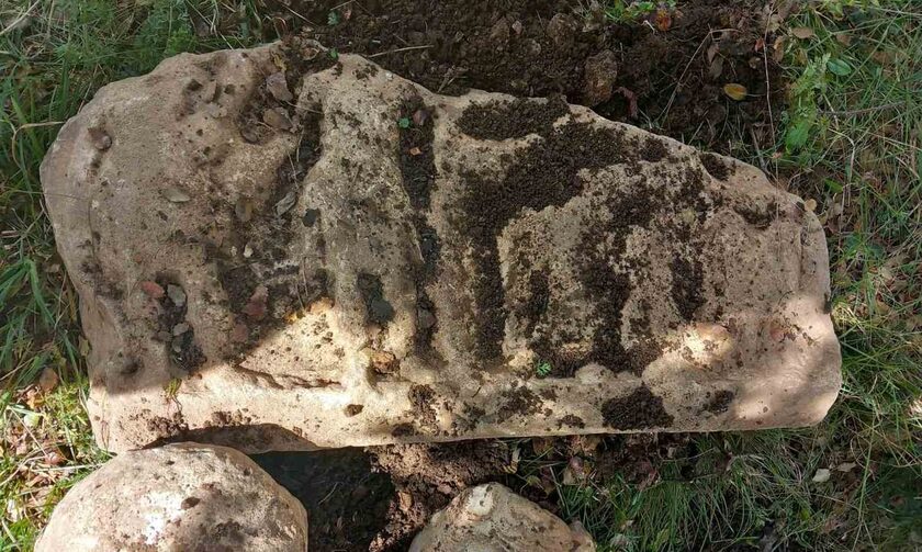 Κόρινθος: Βρέθηκαν αρχαία σε περίβολο εκκλησίας - Στο σημείο υπήρχαν ίχνη λαθρανασκαφής