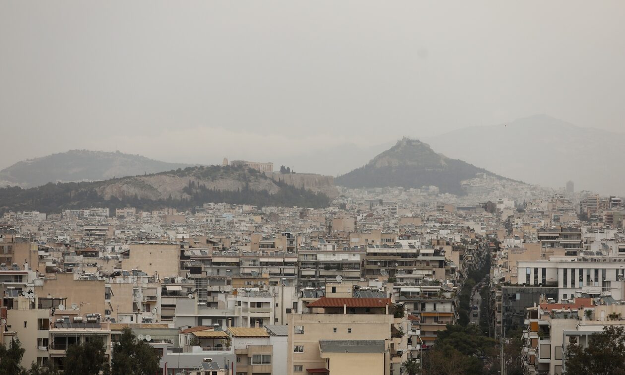 Σάκης Αρναούτογλου: Ανοιξιάτικο Σαββατοκύριακο με λίγες βροχές - Άστατος καιρός από τη Δευτέρα