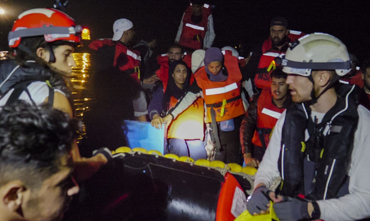 Ιταλία: 46 μετανάστες έφτασαν στη Λαμπεντούζα - Ένας νεκρός