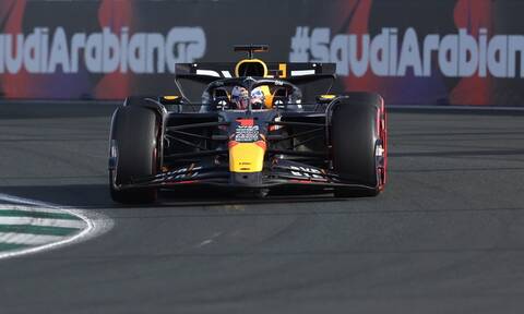 Formula 1: Απλά ασυναγώνιστος! Pole position ο Φερστάπεν και στη Σαουδική Αραβία