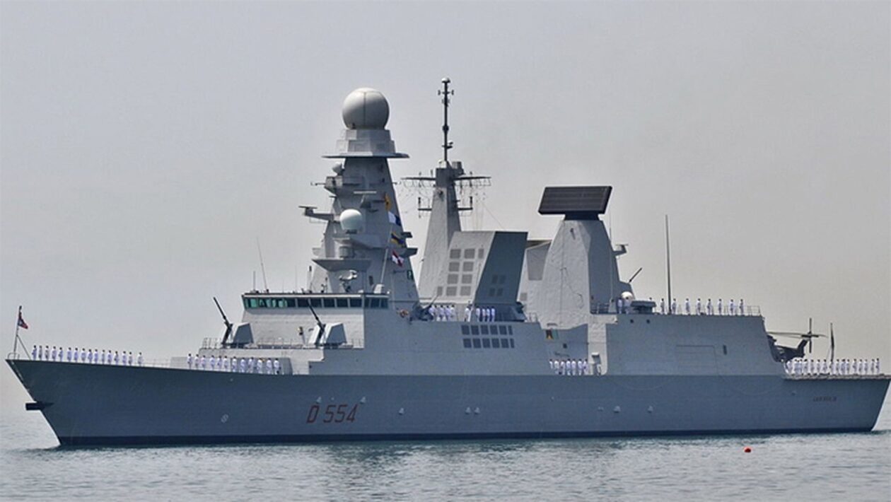 Ερυθρά Θάλασσα: Πολεμικά πλοία των ΗΠΑ κατέρριψαν 15 εναέρια μη επανδρωμένα οχήματα των Χούθι