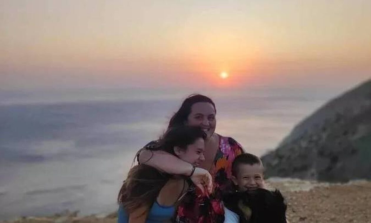 Η 46χρονη μητέρα από την Αθήνα που αποφάσισε να χτίσει τη ζωή της στο νοτιότερο άκρο της Ευρώπης