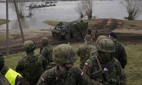 «Βόμβα» του ΥΠΕΞ της Πολωνίας: «Στρατιώτες του ΝΑΤΟ βρίσκονται ήδη στην Ουκρανία»