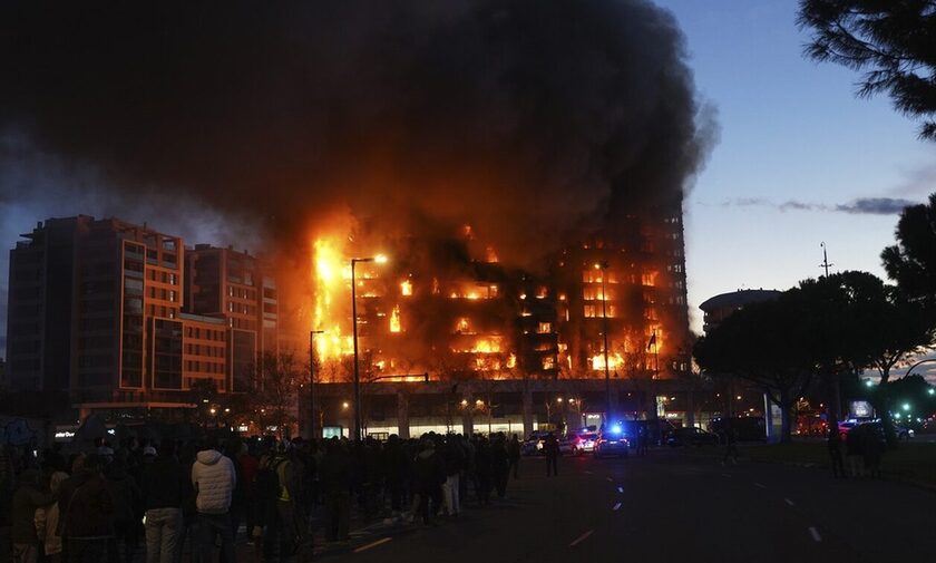Ισπανία: Από ηλεκτρική συσκευή ξεκίνησε η πυρκαγιά σε πολυκατοικία που σκοτώθηκαν 10 άνθρωποι