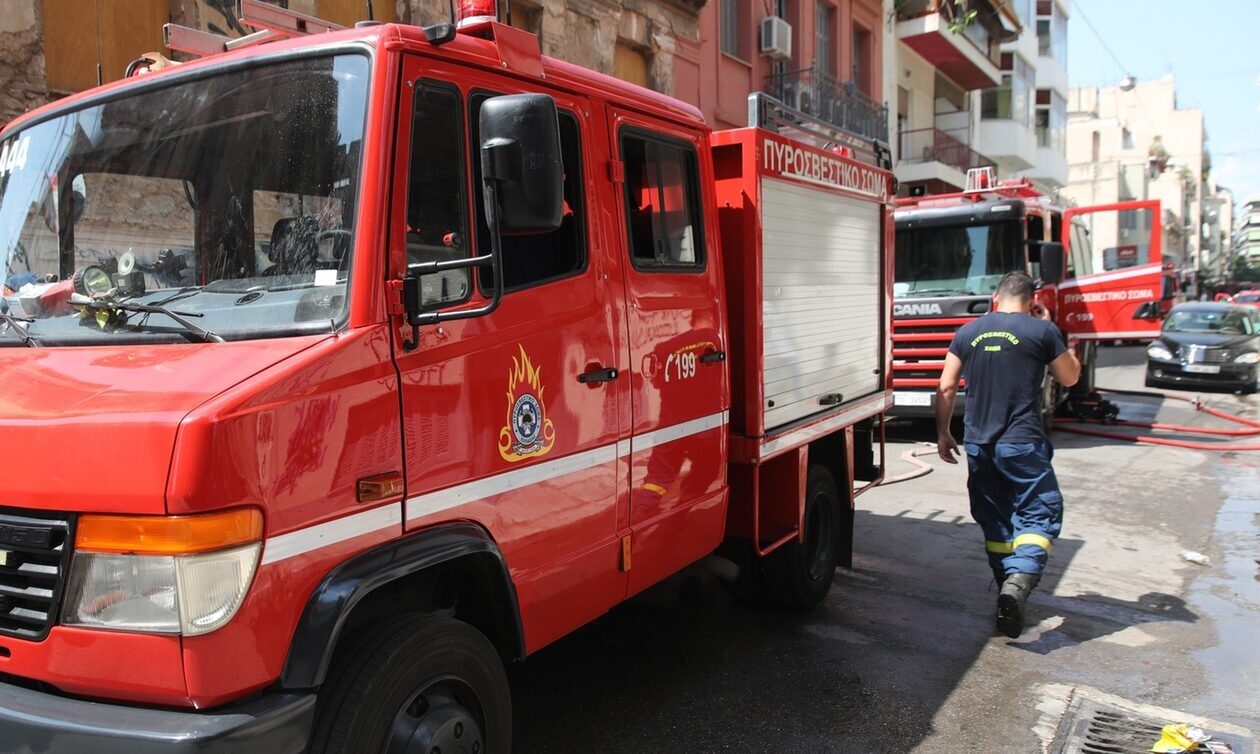 Συναγερμός στην Πυροσβεστική: Ξέσπασε φωτιά στο Λαύριο