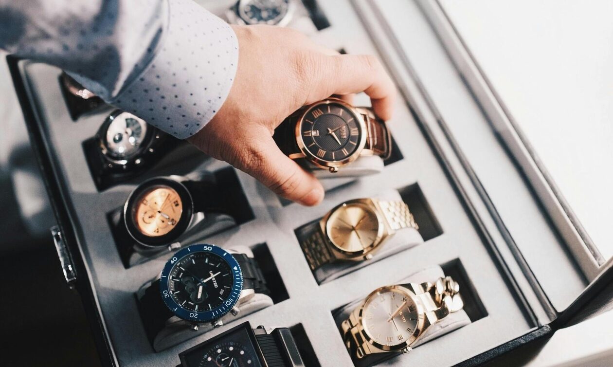 Πλήγμα για τα πολυτελή ρολόγια – Βουτιά στις πωλήσεις