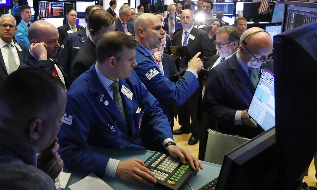 Wall Street: Νέο ρεκόρ ο S&P 500 με επενδυτικές ελπίδες για μειώσεις των επιτοκίων