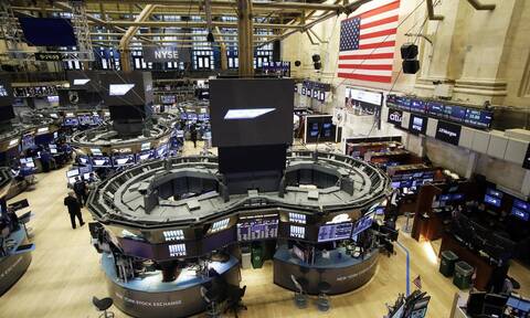 Η τεχνολογία έβαλε «φρένο» στη Wall Street