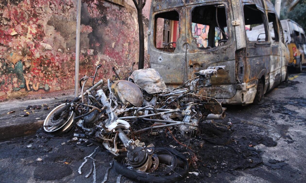 Μαρινάκης για εμπρηστικές επιθέσεις στου Ζωγράφου: «Να συλληφθούν άμεσα οι δράστες – Τέλος η ανομία»