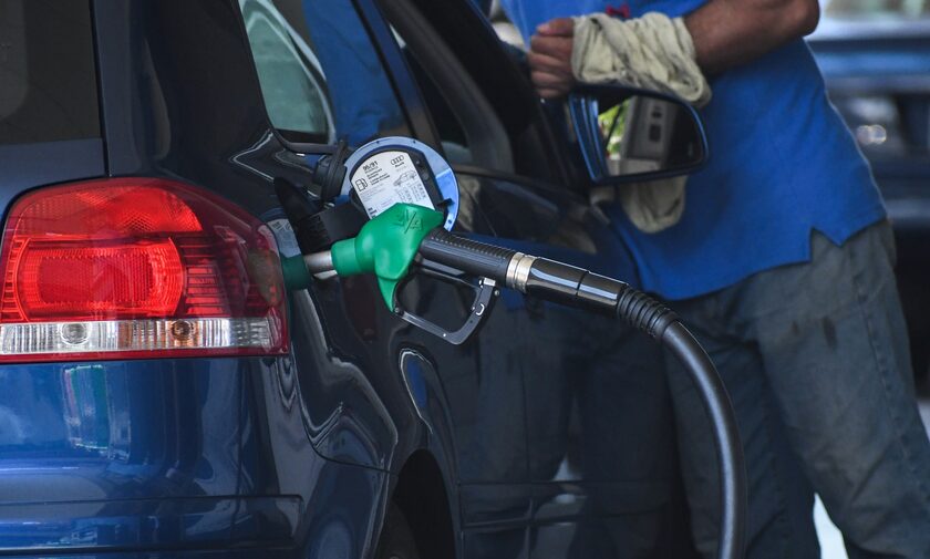 Καθαρά Δευτέρα: Τριήμερο με αύξηση της τιμής της βενζίνης