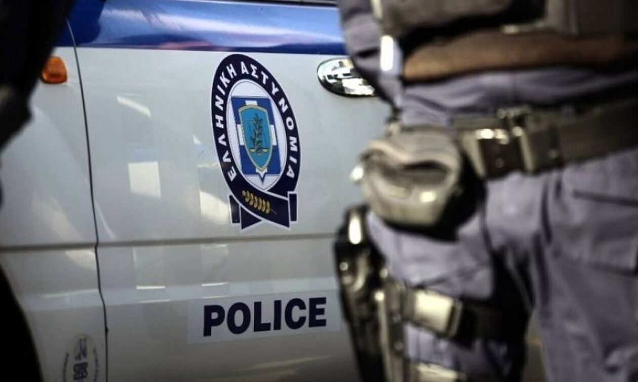 Ηγουμενίτσα: Αστυνομικοί μετέφεραν με υπηρεσιακό όχημα 100 κιλά ναρκωτικά