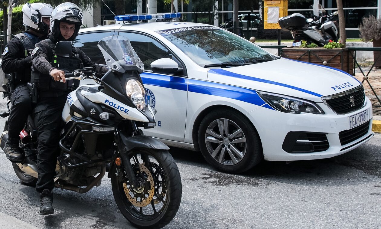 Ηγουμενίτσα: Αστυνομικός μετέφερε εν ώρα υπηρεσίας 102 κιλά κάνναβης - Επεισοδιακή καταδίωξη