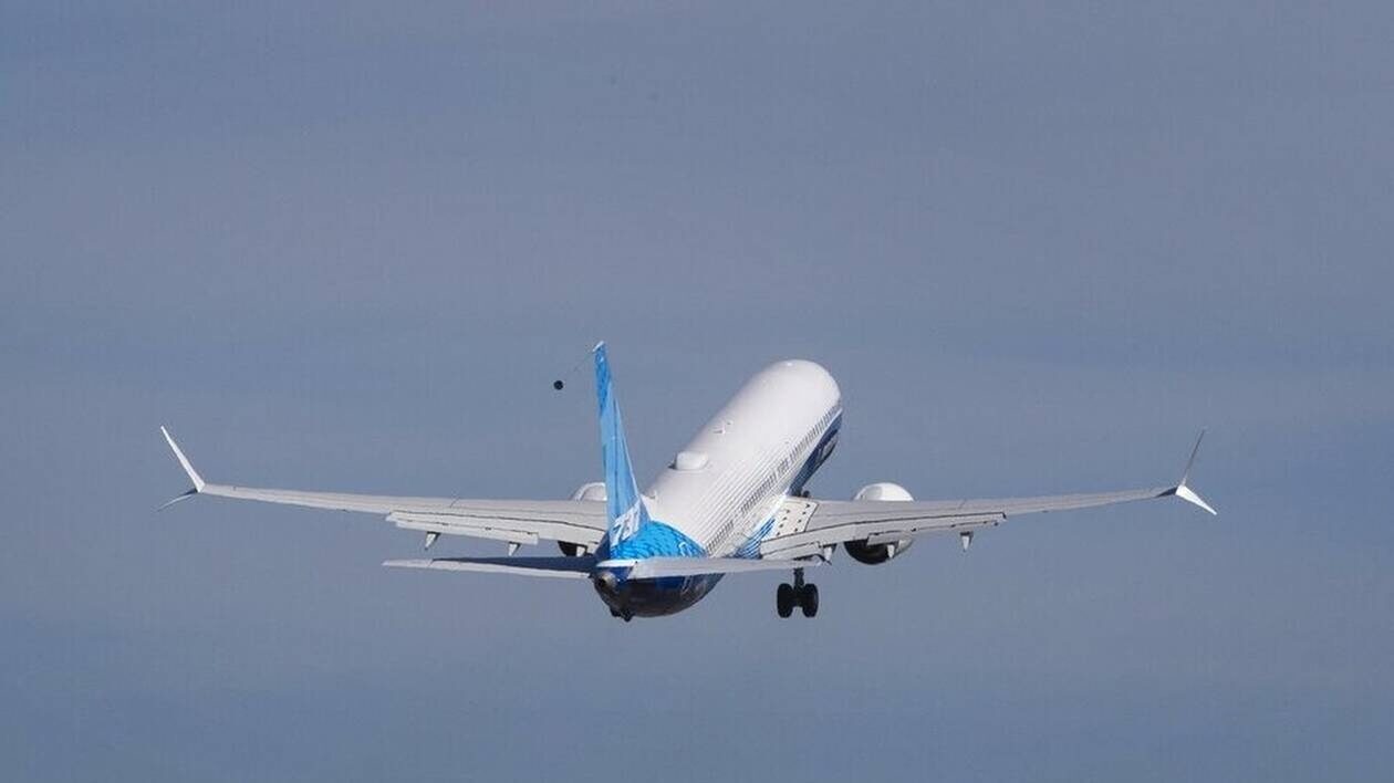 Σοβαρό πρόβλημα για την Boeing: Μετά την προσγείωση 737 διαπιστώθηκε πως λείπει τμήμα της ατράκτου