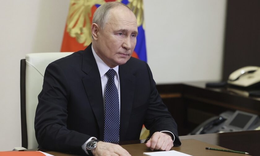 Ρωσία: Σαρωτική νίκη Πούτιν «βλέπουν» τα exit polls