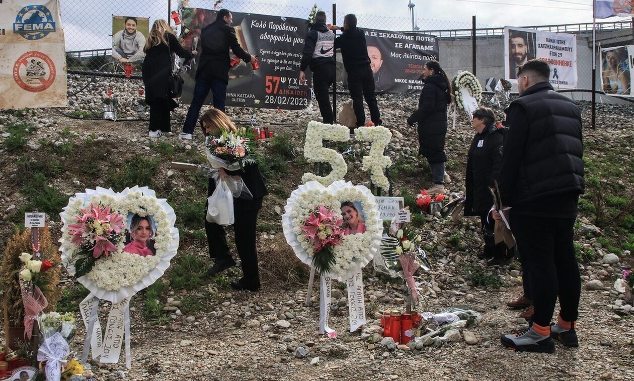«Στην Ελλάδα των Τεμπών»: Το συγκλονιστικό τραγούδι για τα 57 θύματα της τραγωδίας