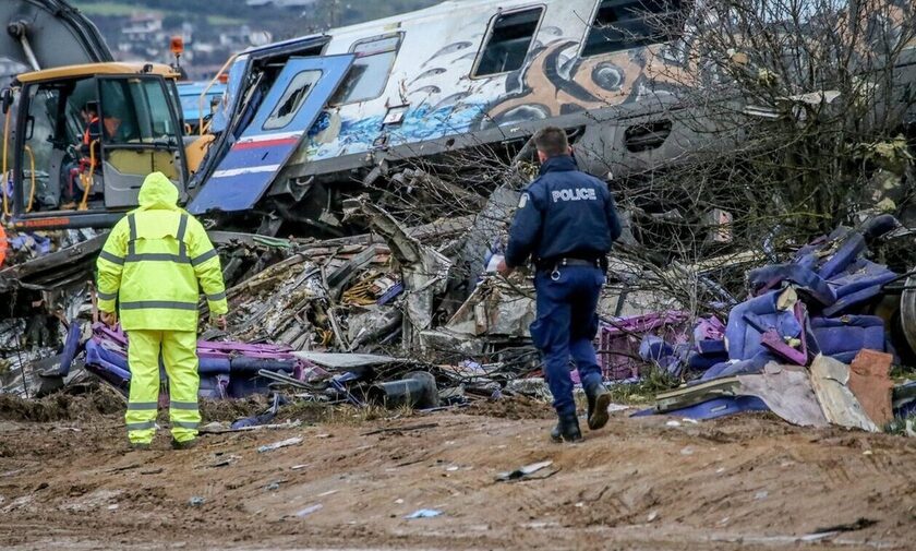 Δυστύχημα στα Τέμπη: Ανοιχτή η αναφορά του Ευρωπαϊκού Κοινοβουλίου από τους συγγενείς των θυμάτων