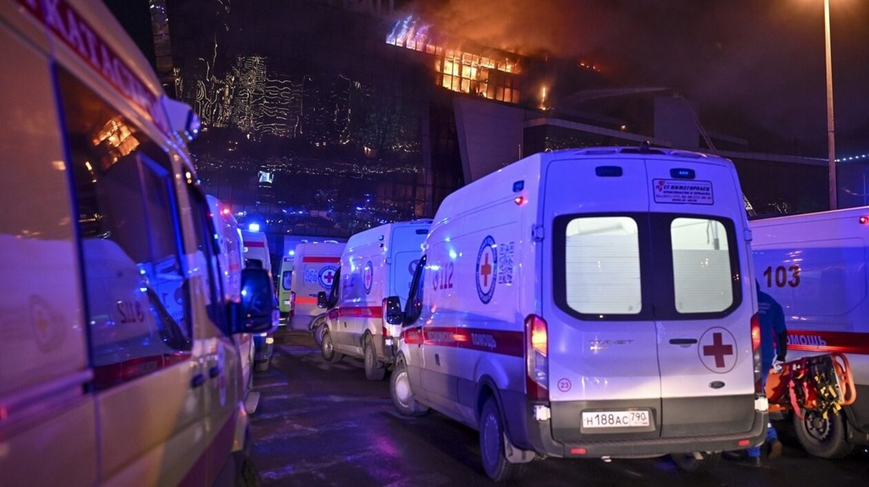Μόσχα: Τους εξήντα δύο έφτασαν οι νεκροί  από την τρομοκρατική επίθεση