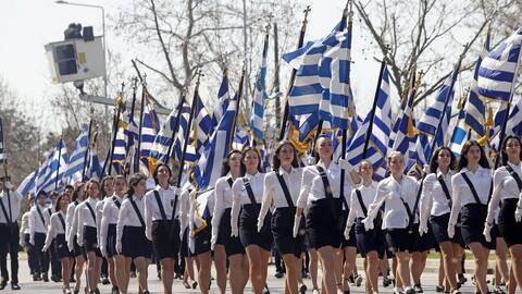 Αθήνα: Ποιοι δρόμοι θα είναι κλειστοί για τη μαθητική παρέλαση της 25ης Μαρτίου