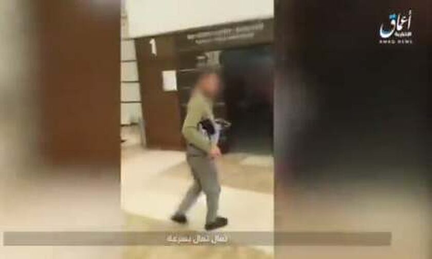 «Σκοτώστε τους» - «Παγώνει» το βίντεο του ISIS από τη στιγμή της επίθεσης