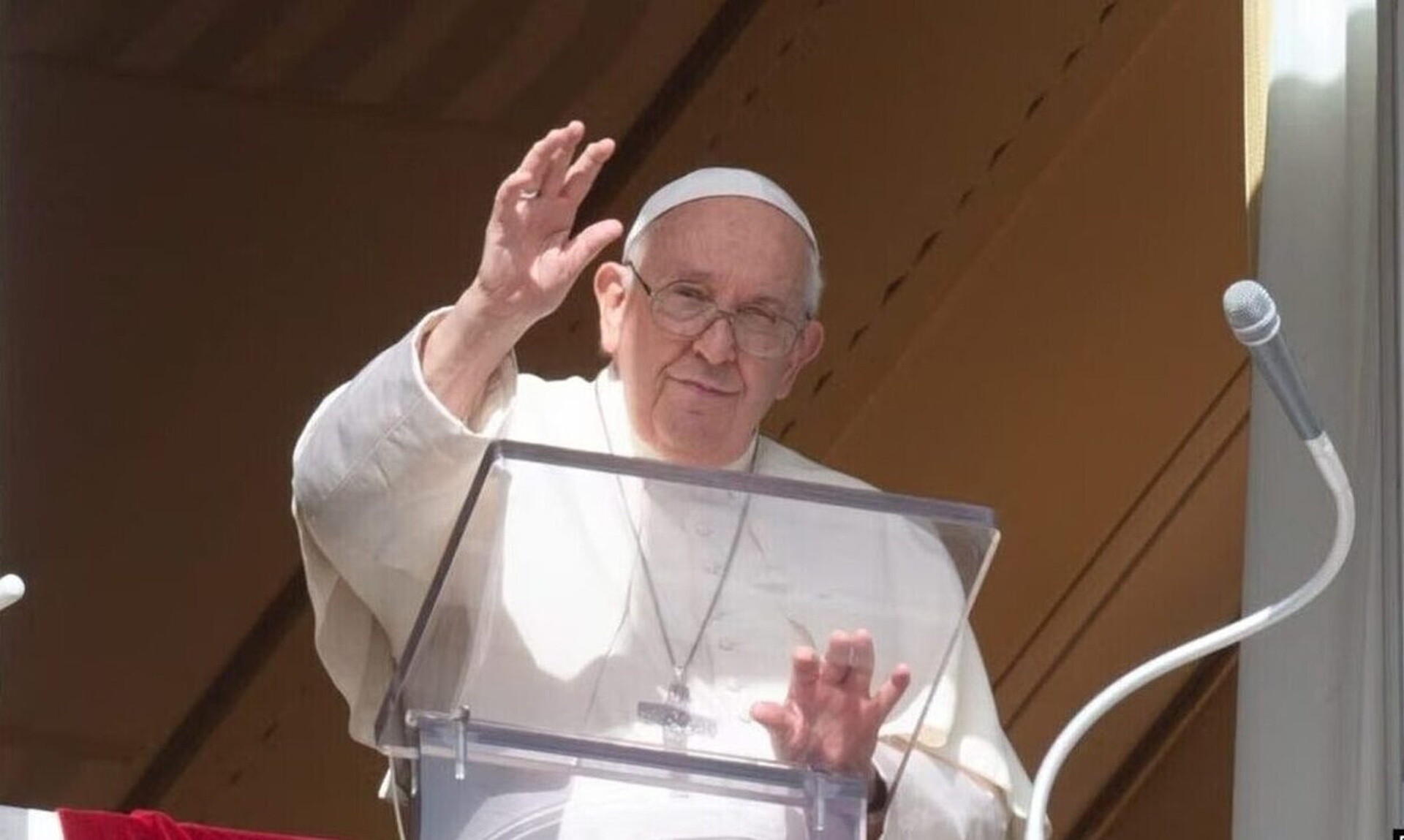 Ο πάπας Φραγκίσκος προσεύχεται υπέρ των θυμάτων της τρομοκρατικής επίθεσης της Μόσχας