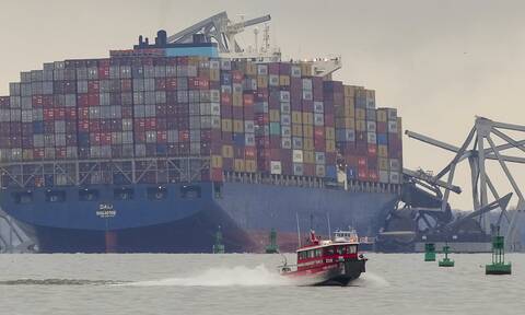 Βαλτιμόρη: Είχε εκπέμψει SOS ο κυβερνήτης  - 1,5 εκατ.γαλόνια μαζούτ και επικίνδυνα υλικά στο πλοίο