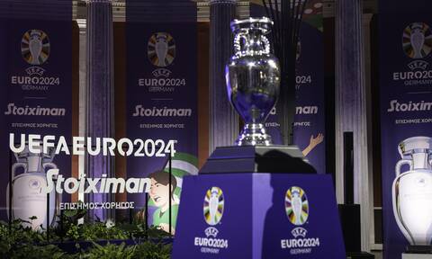 Δες τα Highlights από την επίσκεψη του τροπαίου του UEFA Euro 2024™ στο Ζάππειο (vid)