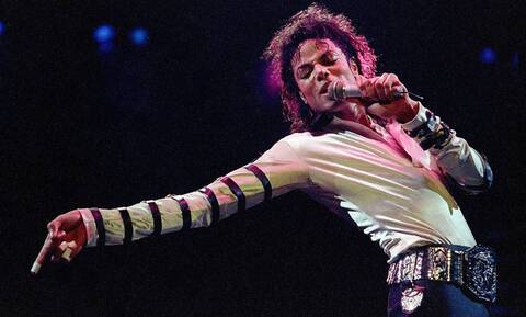 Στο σφυρί ένα από τα «Thriller» σακάκια του Μάικλ Τζάκσον